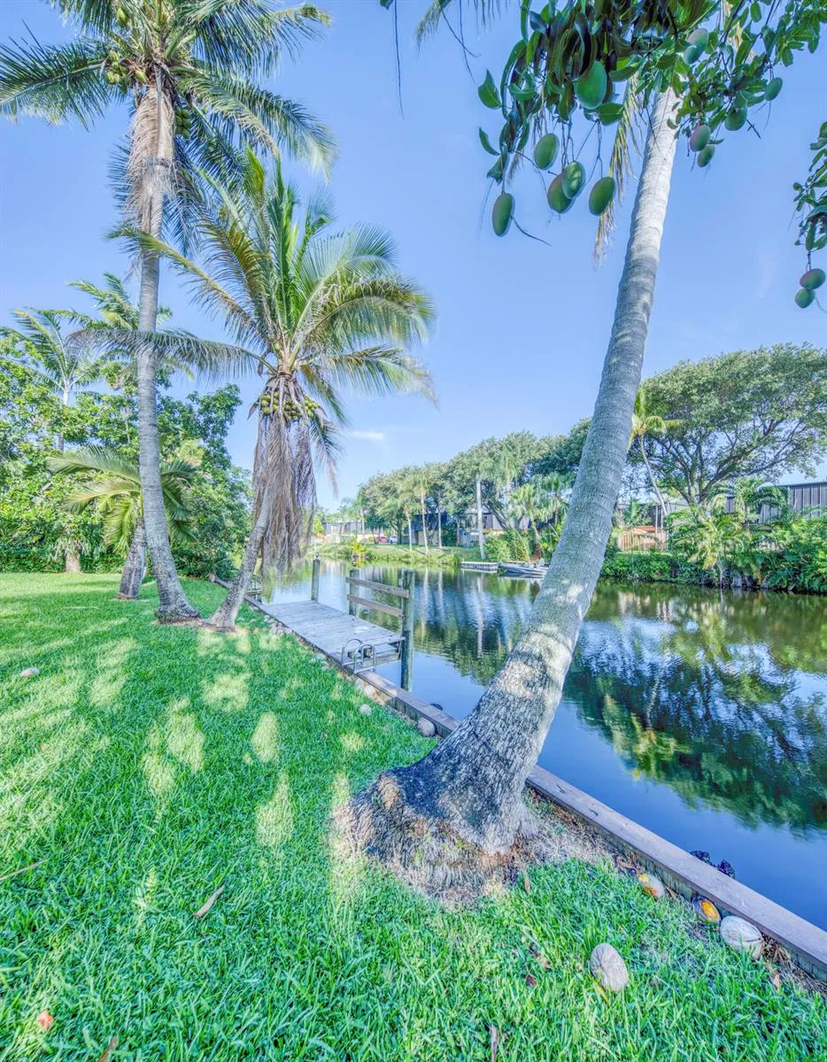 1870 Mediterranean Road W Lake Clarke Shores, FL 33406