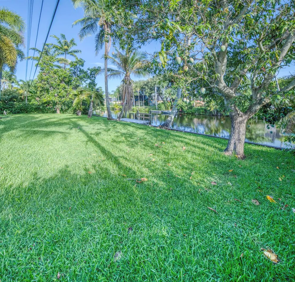 1870 Mediterranean Road W Lake Clarke Shores, FL 33406