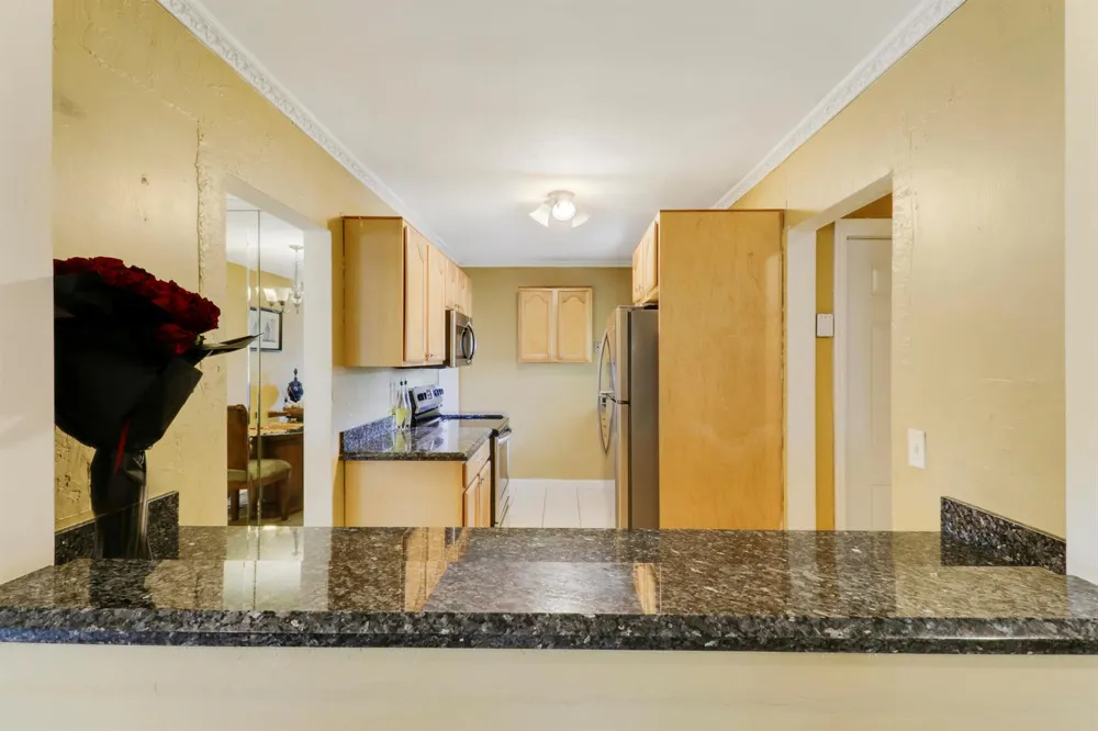 827 Caroline Avenue West Palm Beach, FL 33413