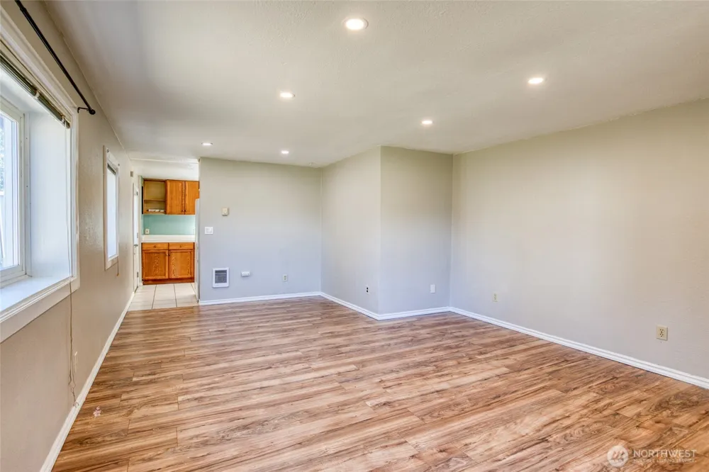 121 W Marion Street Aberdeen, WA 98520