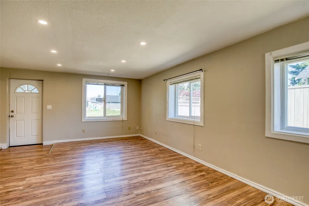121 W Marion Street Aberdeen, WA 98520