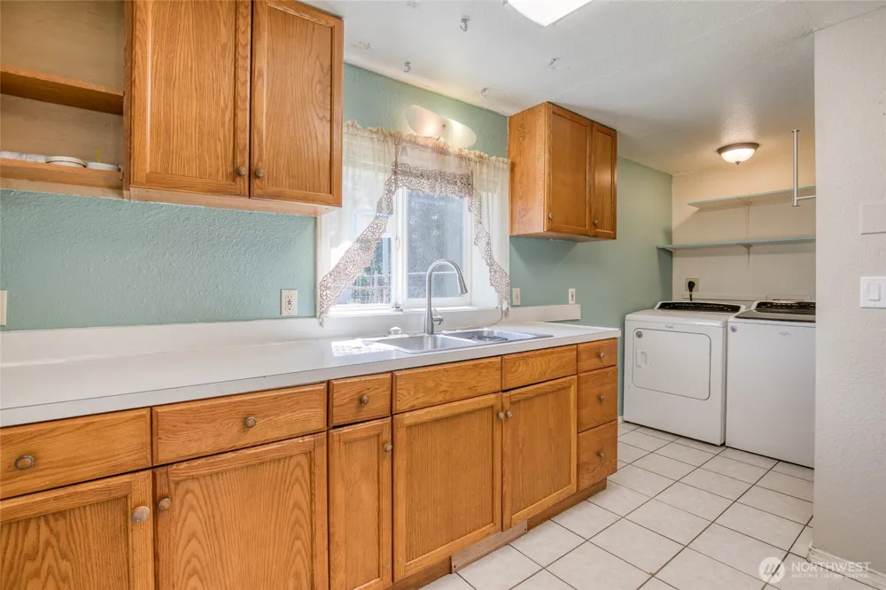 121 W Marion Street Aberdeen, WA 98520