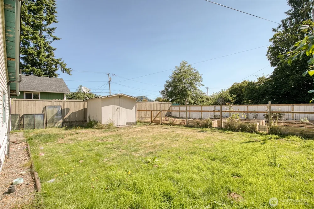 121 W Marion Street Aberdeen, WA 98520