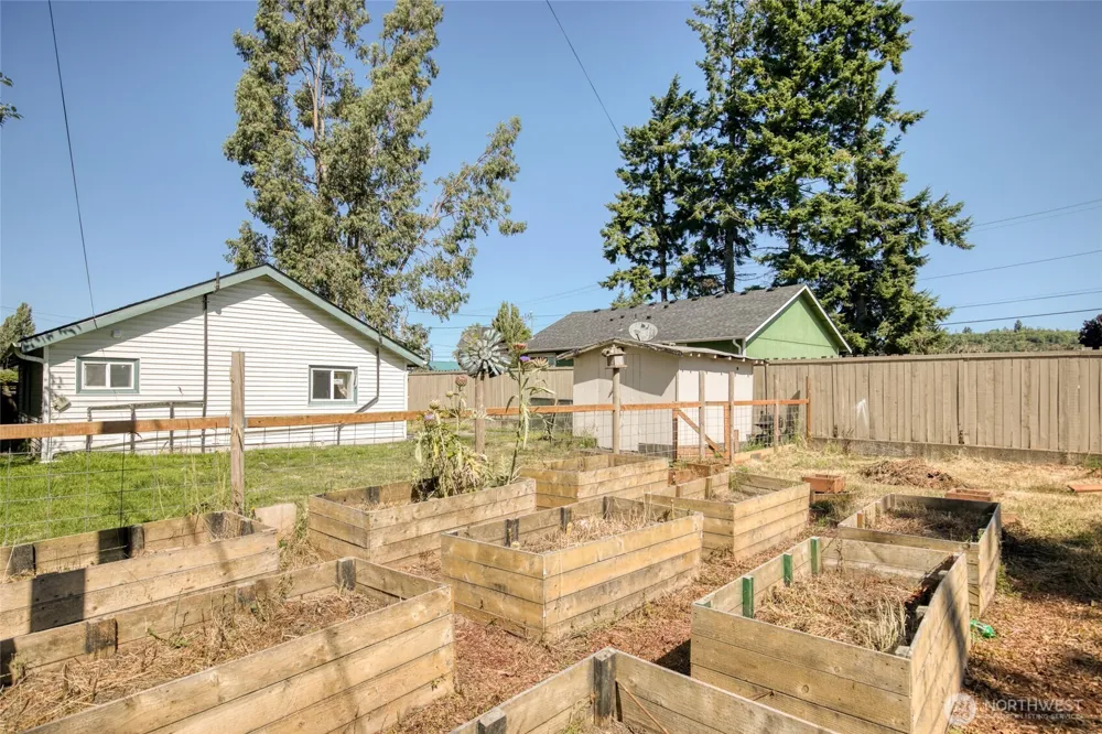 121 W Marion Street Aberdeen, WA 98520