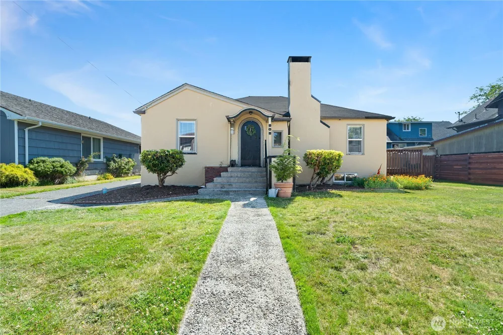 808 Thornton Street Aberdeen, WA 98520