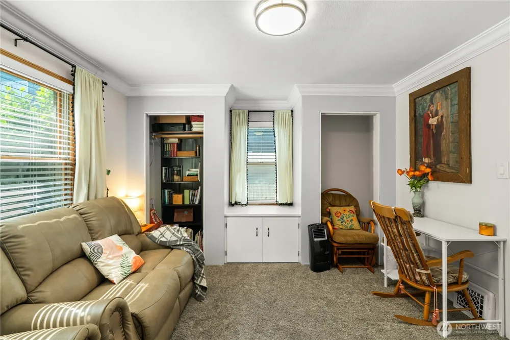 808 Thornton Street Aberdeen, WA 98520