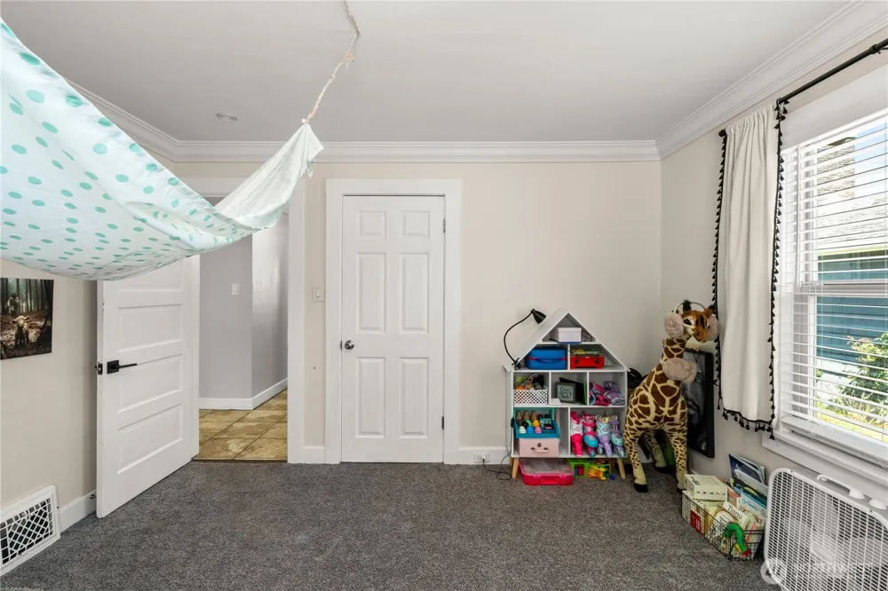 808 Thornton Street Aberdeen, WA 98520