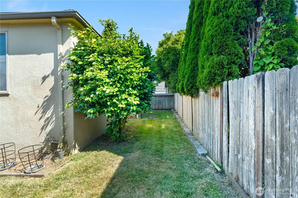 808 Thornton Street Aberdeen, WA 98520