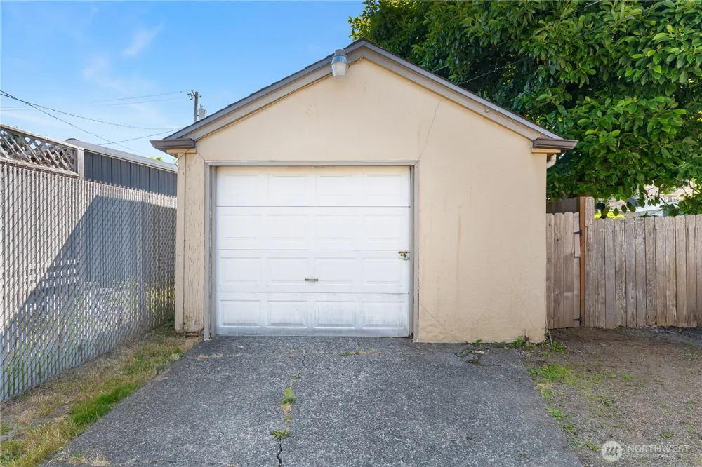 808 Thornton Street Aberdeen, WA 98520