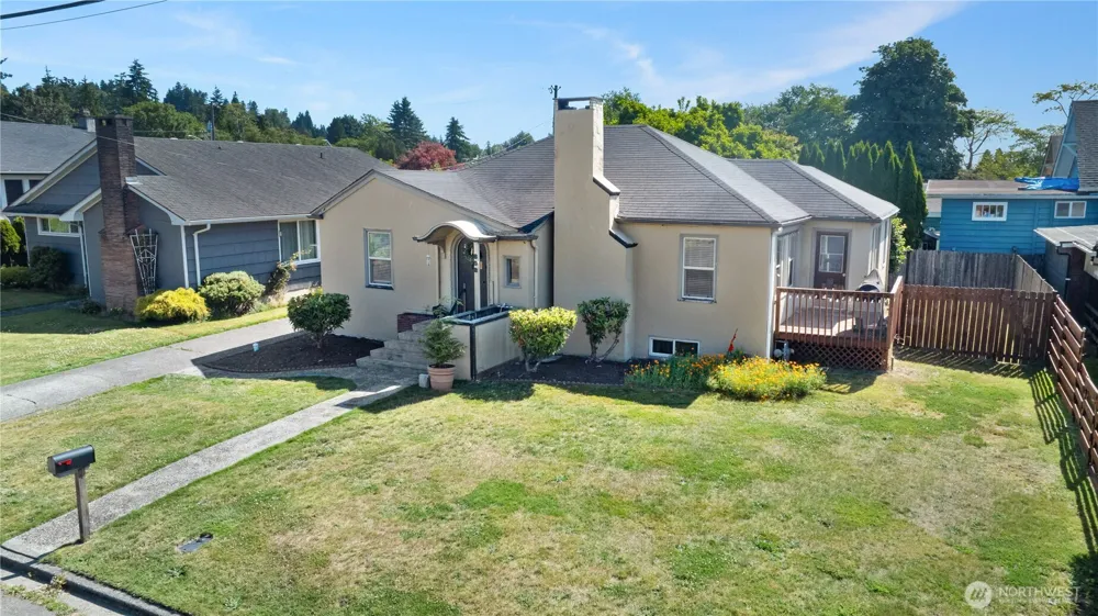 808 Thornton Street Aberdeen, WA 98520