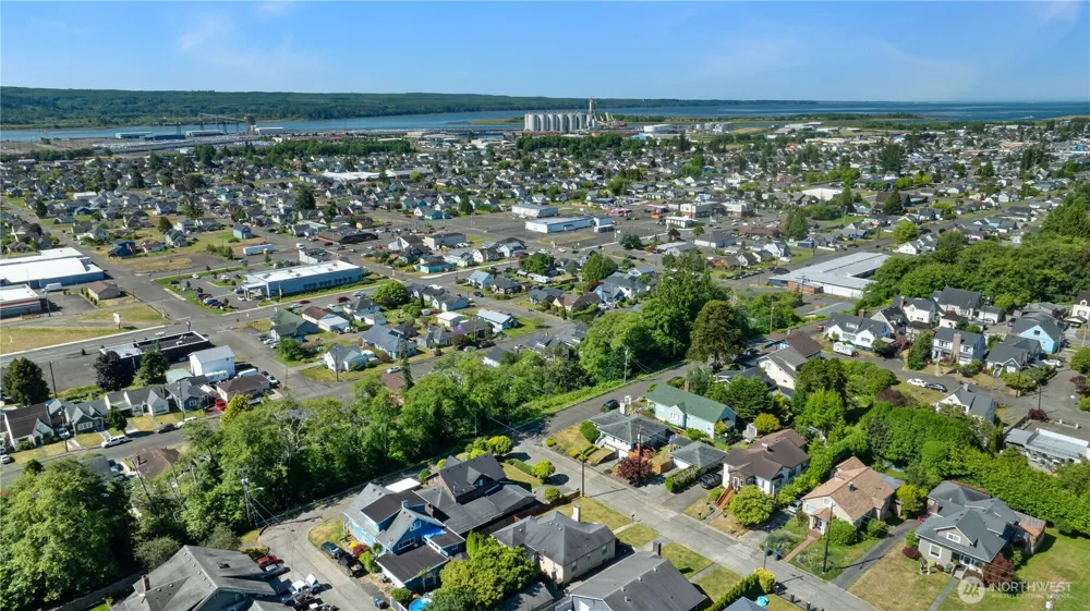 808 Thornton Street Aberdeen, WA 98520