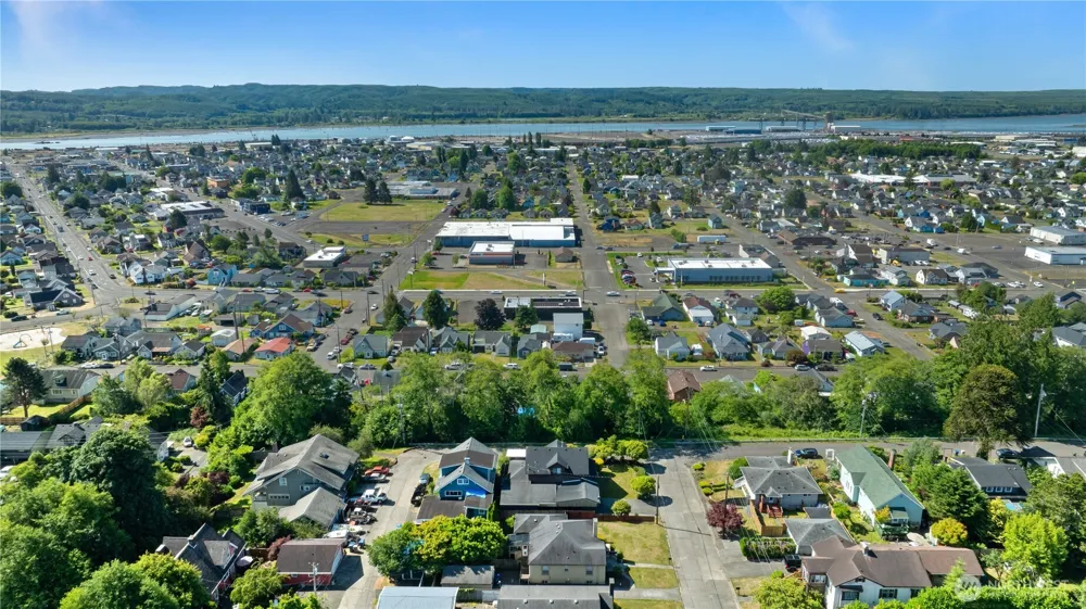 808 Thornton Street Aberdeen, WA 98520