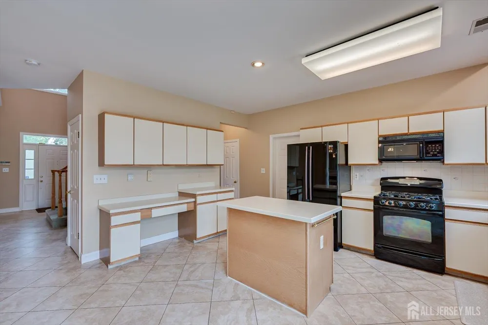 11 Lafayette Drive South Brunswick, NJ 08824