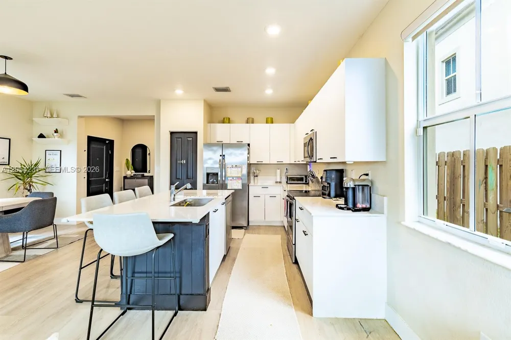 2370 NW 131st Cir Miami, FL 33167