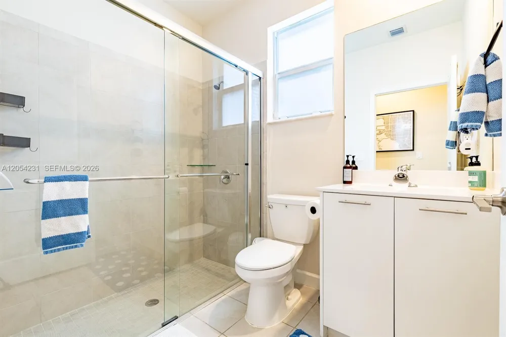 2370 NW 131st Cir Miami, FL 33167