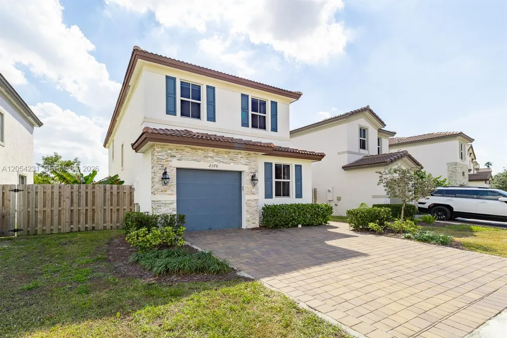 2370 NW 131st Cir Miami, FL 33167