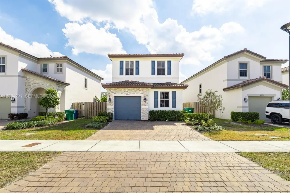 2370 NW 131st Cir Miami, FL 33167