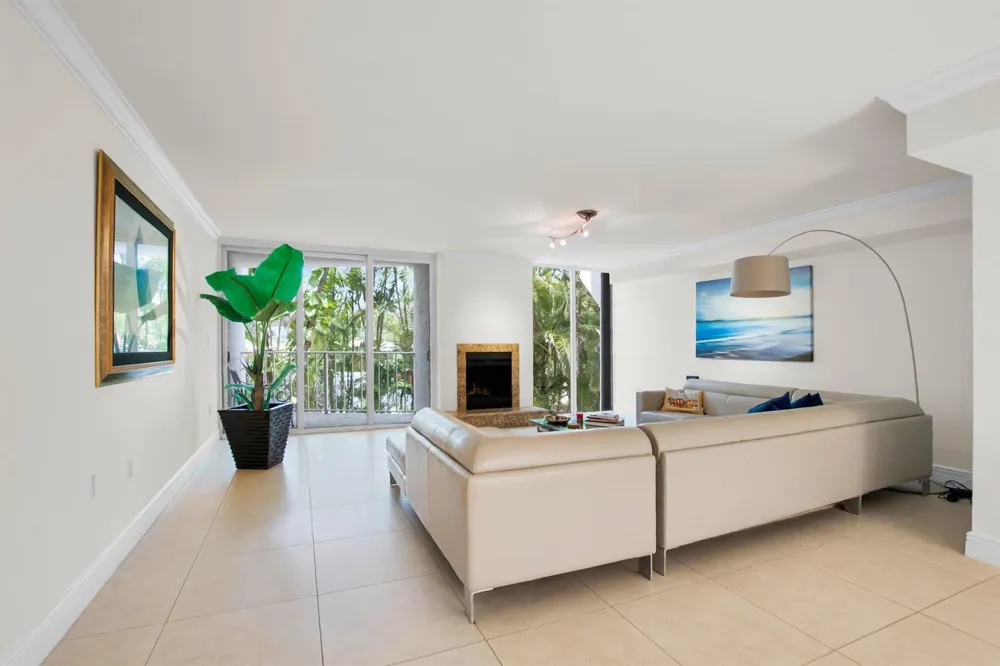 1222 Hillsboro Mile #11 Hillsboro Beach, FL 33062