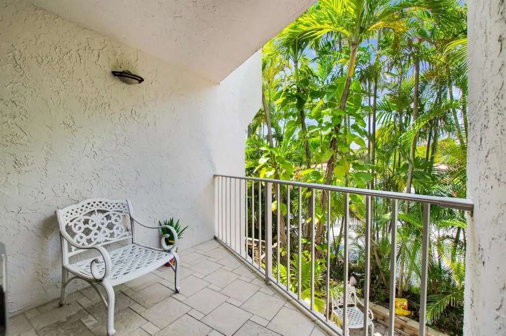 1222 Hillsboro Mile #11 Hillsboro Beach, FL 33062