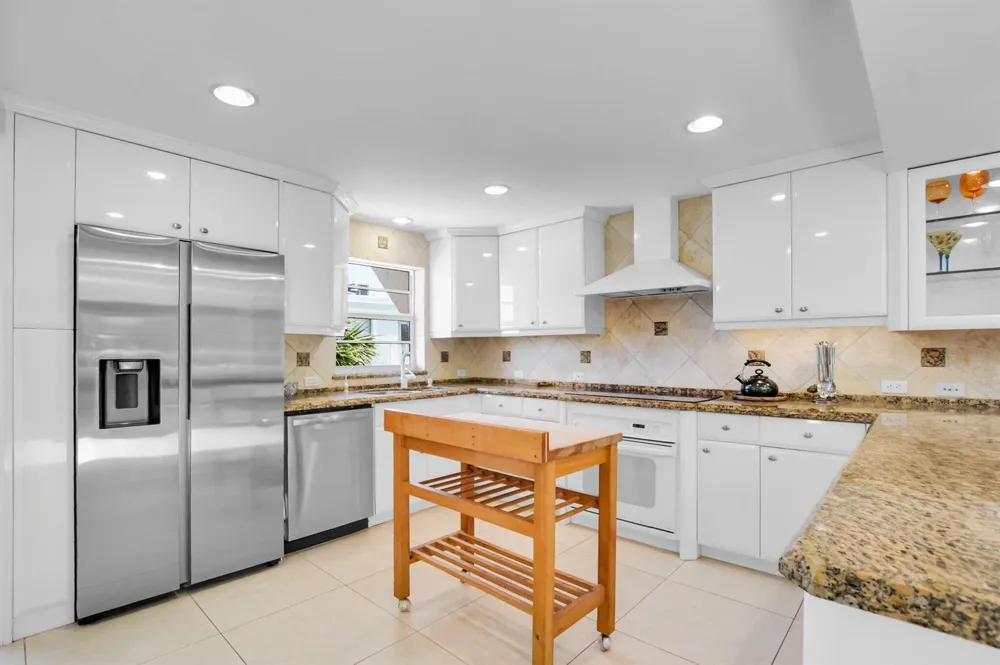 1222 Hillsboro Mile #11 Hillsboro Beach, FL 33062