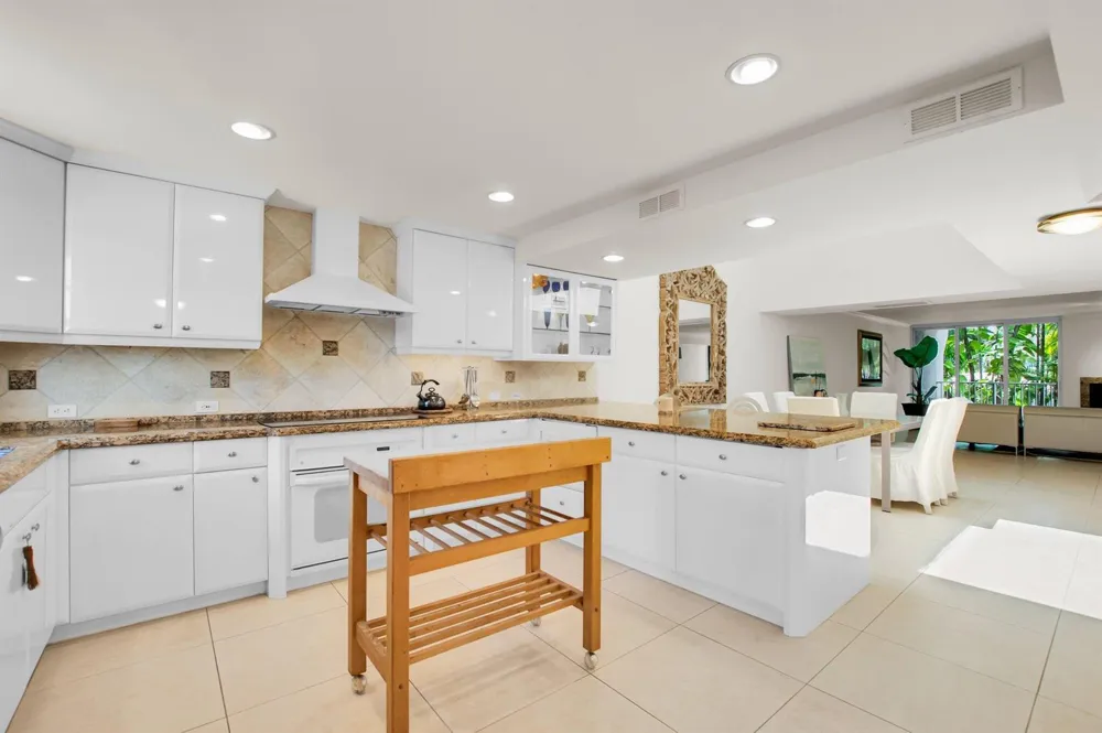 1222 Hillsboro Mile #11 Hillsboro Beach, FL 33062