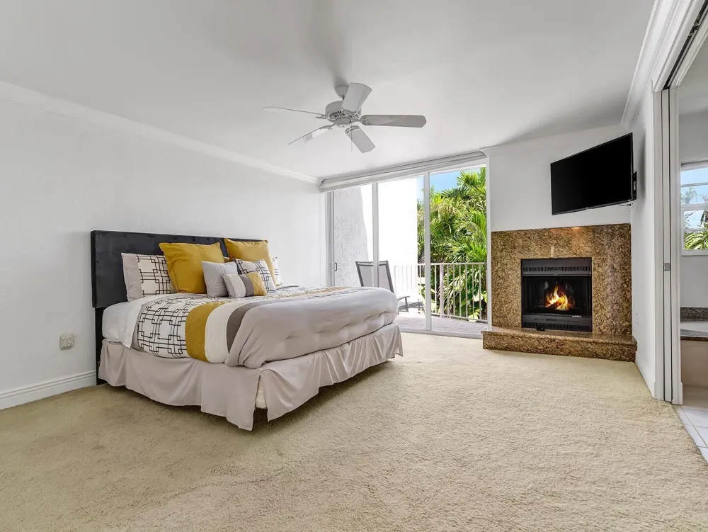1222 Hillsboro Mile #11 Hillsboro Beach, FL 33062
