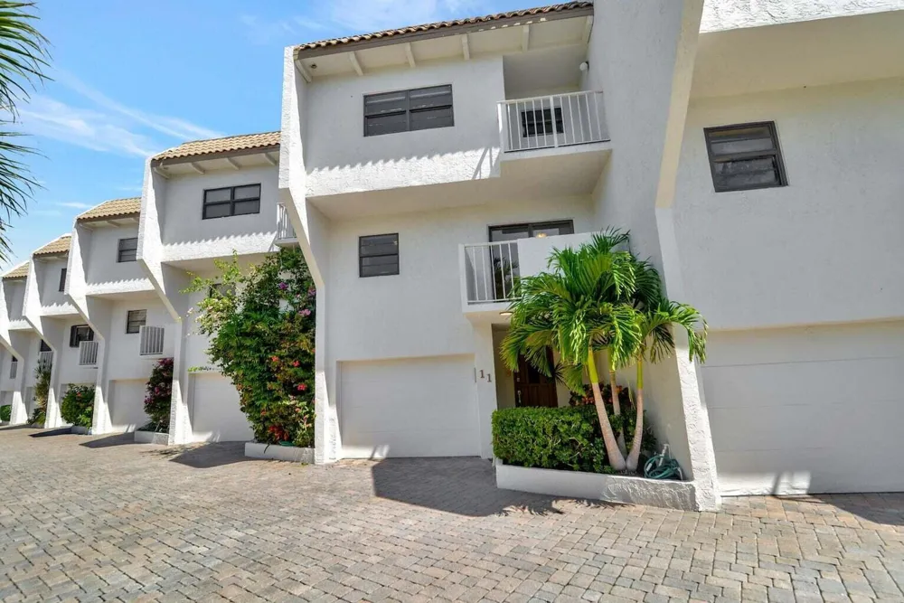 1222 Hillsboro Mile #11 Hillsboro Beach, FL 33062