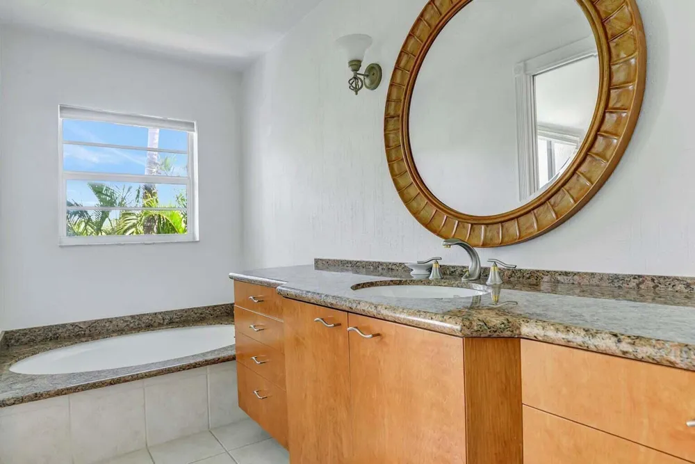 1222 Hillsboro Mile #11 Hillsboro Beach, FL 33062