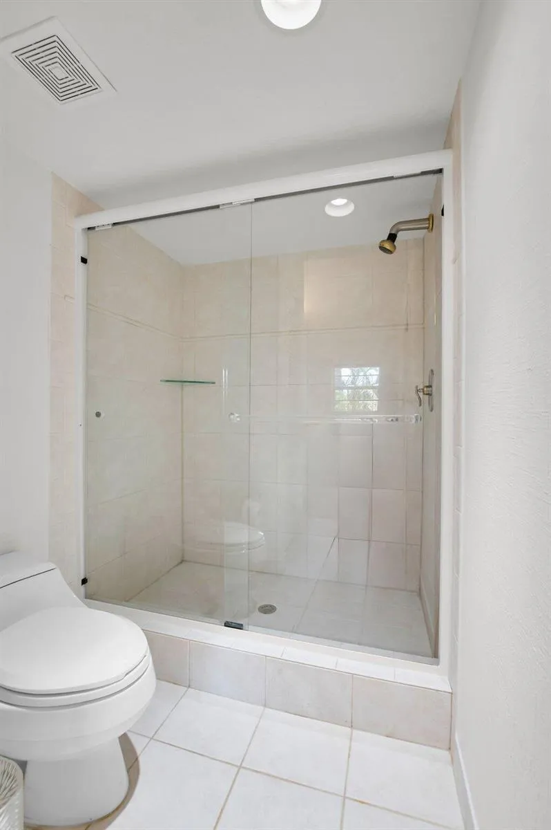 1222 Hillsboro Mile #11 Hillsboro Beach, FL 33062