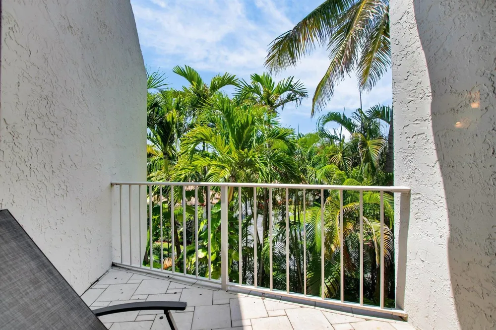 1222 Hillsboro Mile #11 Hillsboro Beach, FL 33062