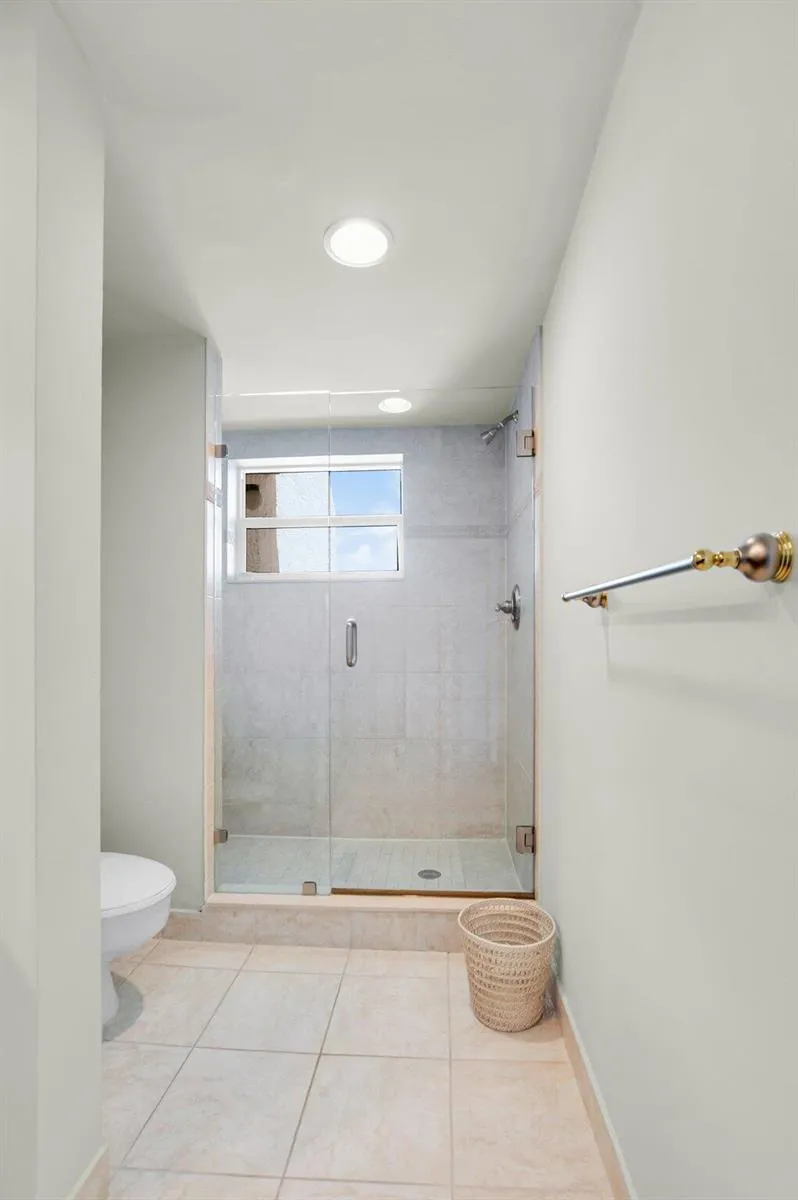 1222 Hillsboro Mile #11 Hillsboro Beach, FL 33062