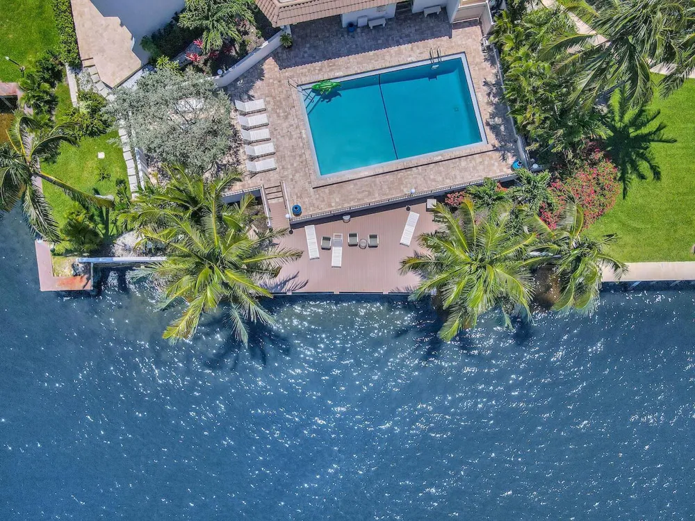 1222 Hillsboro Mile #11 Hillsboro Beach, FL 33062