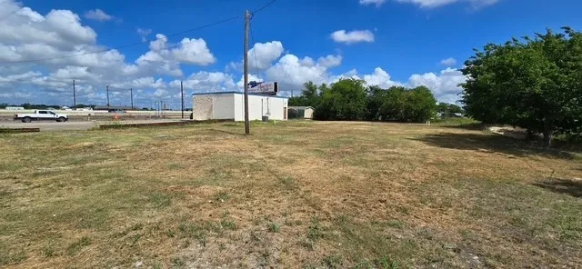 1404 Stemmons Sanger, TX 76266