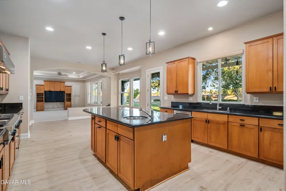 2020 W Avenue N Palmdale, CA 93551