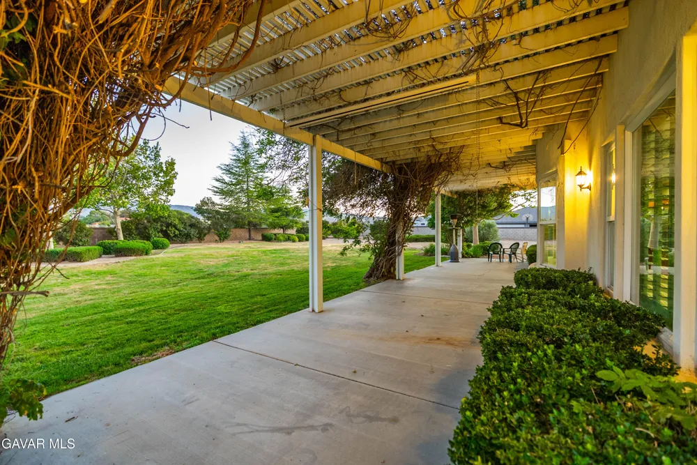2020 W Avenue N Palmdale, CA 93551
