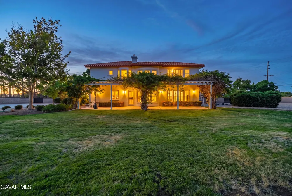 2020 W Avenue N Palmdale, CA 93551