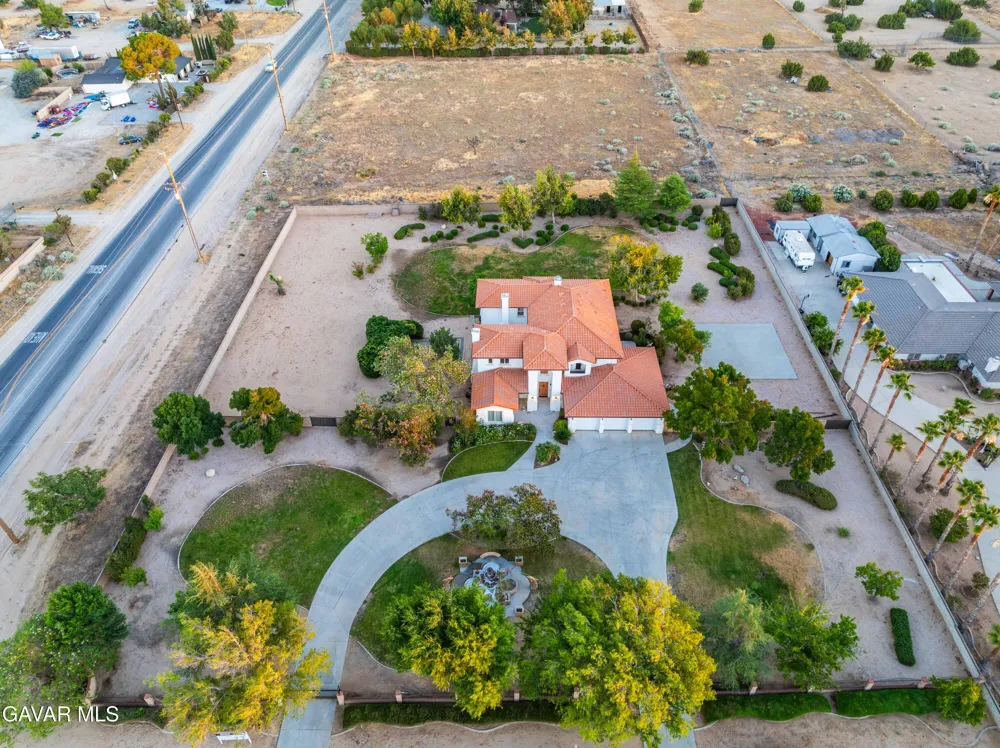 2020 W Avenue N Palmdale, CA 93551