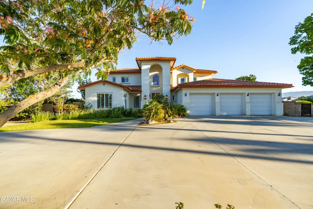 2020 W Avenue N Palmdale, CA 93551