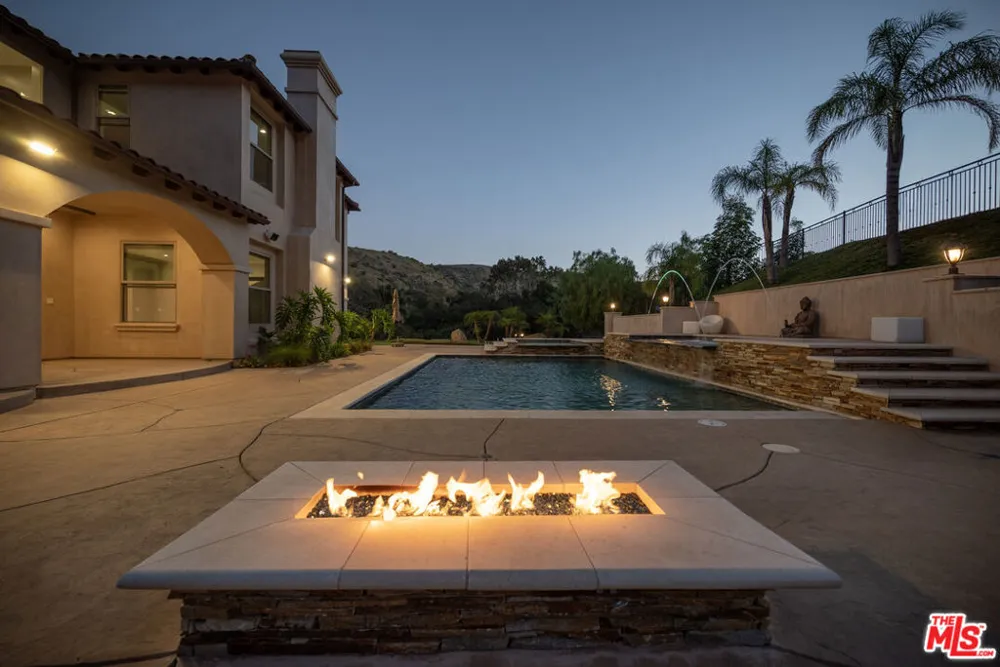47 Buckskin Road Bell Canyon, CA 91307