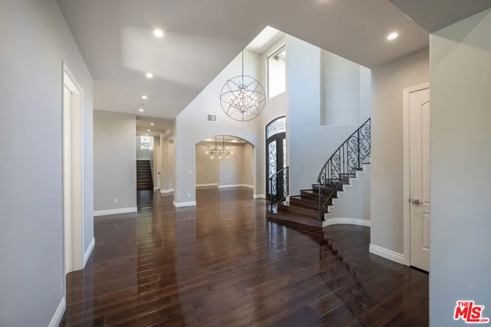 47 Buckskin Road Bell Canyon, CA 91307