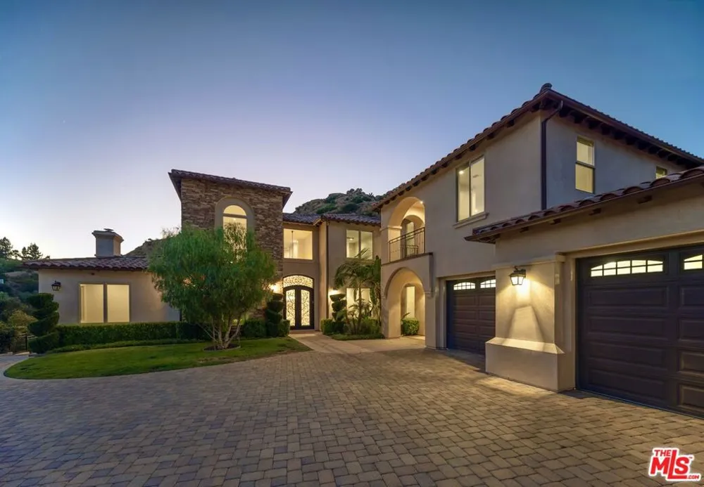 47 Buckskin Road Bell Canyon, CA 91307