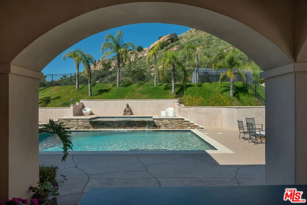 47 Buckskin Road Bell Canyon, CA 91307