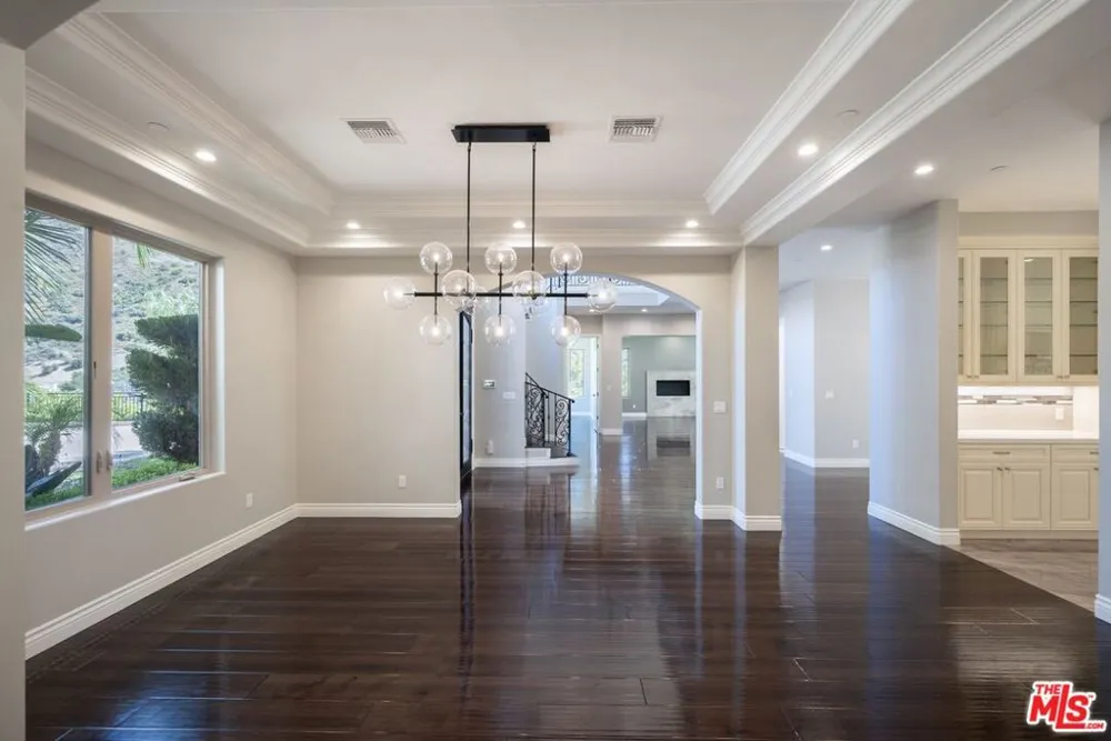 47 Buckskin Road Bell Canyon, CA 91307