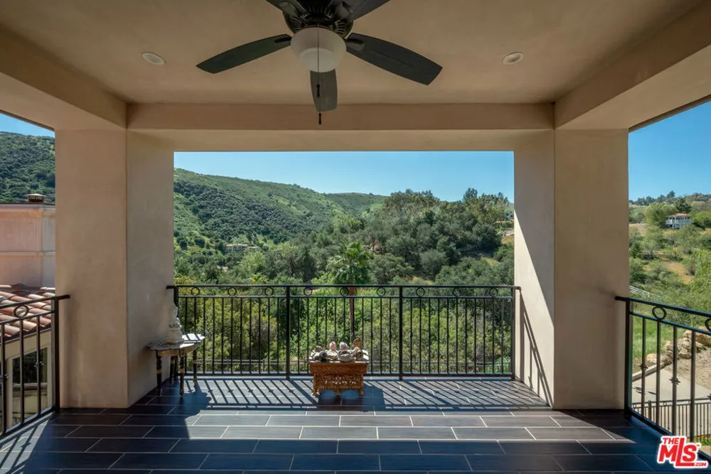 47 Buckskin Road Bell Canyon, CA 91307