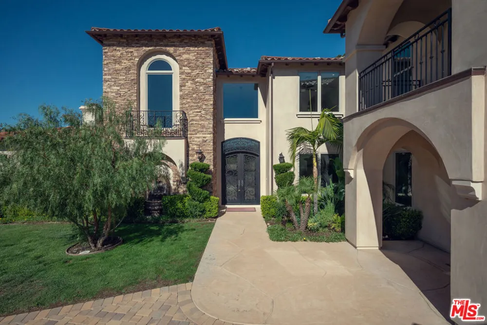 47 Buckskin Road Bell Canyon, CA 91307