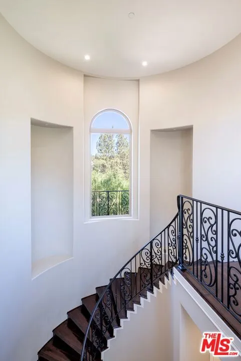 47 Buckskin Road Bell Canyon, CA 91307