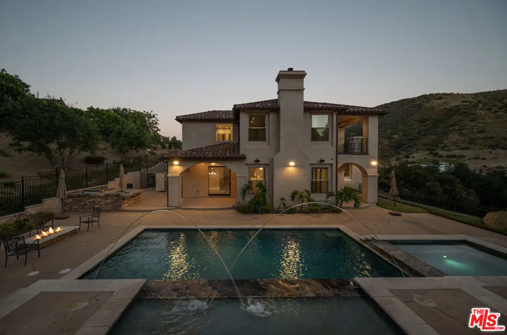 47 Buckskin Road Bell Canyon, CA 91307