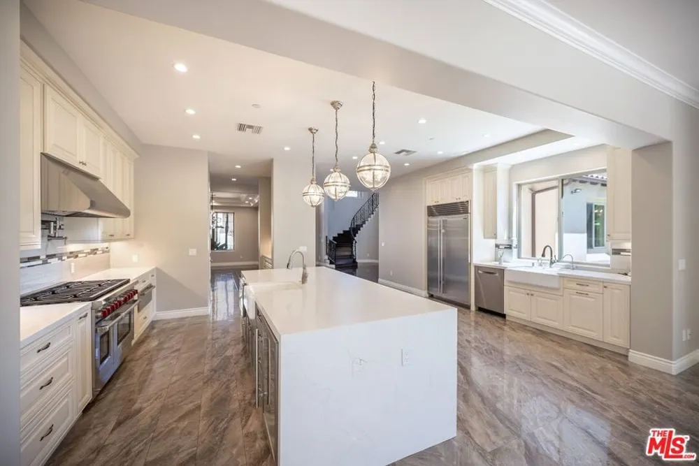 47 Buckskin Road Bell Canyon, CA 91307