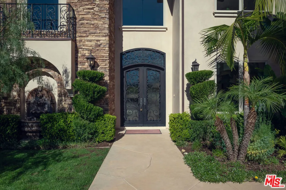 47 Buckskin Road Bell Canyon, CA 91307