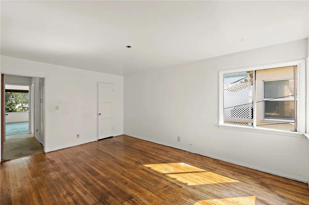 3709 W Balboa Newport Beach, CA 92663